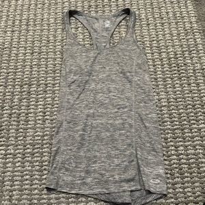 Woman’s Champion shirt sz small